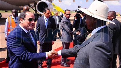 الرئيس السيسي يصل إلى أوغندا في زيارة رسمية (صور)