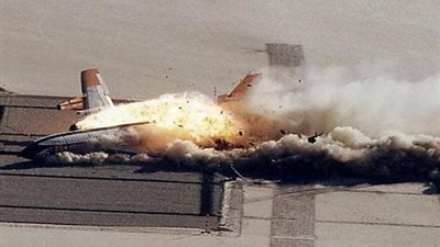 تحطم طائرة ركاب من طراز