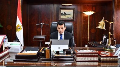 وزير الرياضة يكلف بإعداد خطة لتشغيل وبناء قدرات العاملين بمراكز الشباب