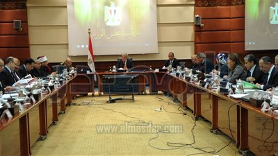 تعيين حملة الماجستير والدكتوراة  وتوفير السولار والبوتاجاز على اجندة اجتماع مجلس الوزراء اليوم 