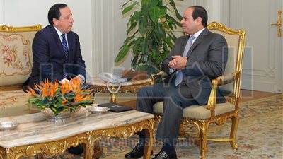 السيسى يبحث مع وزير الخارجية التونسي سبل تعزيز التعاون الثنائي بين البلدين