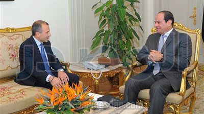 السيسى يتسلم رسالة من الرئيس اللبنانى يؤكد فيها تطلعه لزيارة مصر