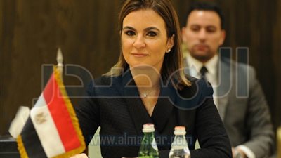 وزيرة التعاون الدولي توقع اتفاقية مع ممثل للاتحاد الأوروبي