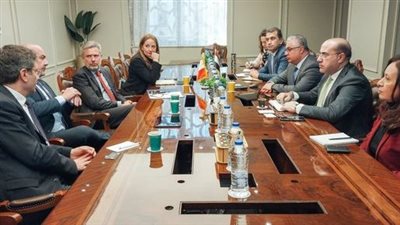 اقتصادية قناة السويس تبحث التعاون مع شركة Acea الإيطالية لتحلية المياه