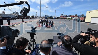 الإفراج عن سلع ومستلزمات إنتاج بـ694.93 مليون دولار منذ بداية مارس