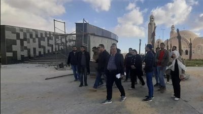 وزير الإسكان يتابع موقف مشروعات البنية التحتية والمرافق بعددٍ من المدن الجديدة