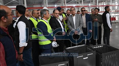 رئيس الوزراء يتفقد مصنع «بيكو مصر» للأجهزة المنزلية