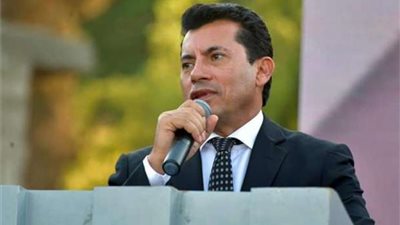 وزير الشباب يتابع استعدادات استقبال المنشآت الرياضية لاحتفالات عيد الفطر