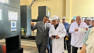 وزير قطاع الأعمال: إنشاء خط جديد لزيادة الطاقة الإنتاجية بشركة مصر للألومنيوم  