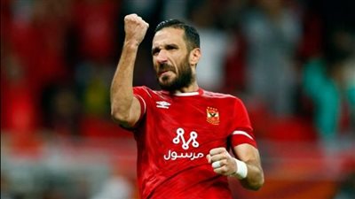  علي معلول لاعب الأهلي يجري جراحة ناجحة في وتر «أكيلس»