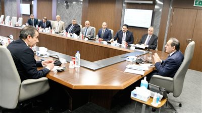 «البترول» تنتهي من توصيل الغاز الطبيعي لـ485 قرية ضمن مبادرة حياة كريمة