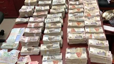 ضبط قضايا إتجار بالنقد الأجنبي بقيمة 14 مليون جنيه خلال 24 ساعة