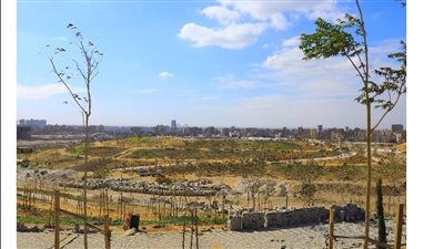 وزير الإسكان: الجهاز المركزى للتعمير يتولى تنفيذ حديقة تلال الفسطاط بالقاهرة