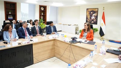 وزيرة التخطيط تبحث فرص التعاون والاستثمار مع 50 شركة بريطانية 