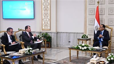 رئيس الوزراء: الحكومة ملتزمة بتنفيذ الإصلاحات الاقتصادية ودعم القطاع الخاص