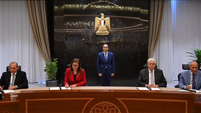 «الأهلي سيرا» توقع اتفاقية إنشاء 4 فروع لجامعات دولية في مصر