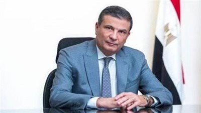 وزير الزراعة: توجيهات رئاسية بالاهتمام بالفلاح وتوفير مستلزمات الإنتاج 