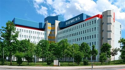 الحكومة تكشف حقيقة انسحاب شركة سيمنز من تشغيل أكبر محطتين للكهرباء بمصر