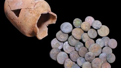 الكشف عن 63 مقبرة ودفنة أثرية بمدينة دمياط الجديدة