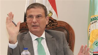 توجيه وزاري بطرح منتجات مشروعات الجمعيات الزراعية للمواطنين بتخفيضات 20% 