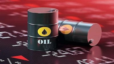 النفط ينخفض 1% وسط مخاوف الركود في أمريكا