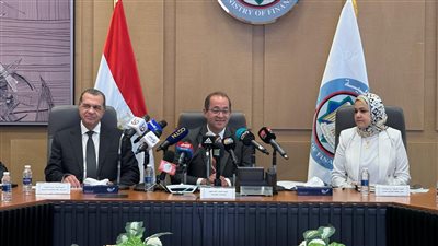 وزير المالية: خفض عجز الميزانية إلى 3.6% خلال 2023-2024
