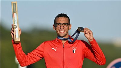 وزير الرياضة يهنئ أحمد الجندي بذهبية الخماسي الحديث وسارة سمير بفضية رفع الأثقال بالأولمبياد