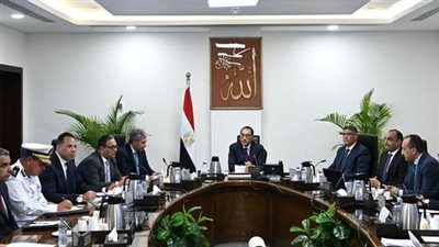رئيس الوزراء يتابع أعمال تطوير مدخل منطقة الأهرامات ومحيطها