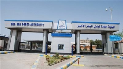 تداول 38 ألف طن و514 شاحنة بضائع بموانئ البحر الأحمر 