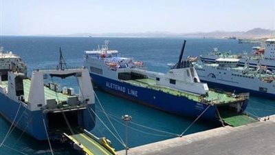 تداول 13 ألف طن و 740 شاحنة بضائع بموانئ البحر الأحمر 