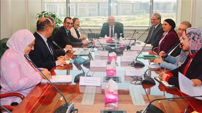  وزير الصناعة يبحث مع شركة جنرال موتورز مصر مشروعات الشركة الحالية والمستقبلية