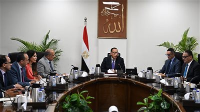 رئيس الوزراء يستعرض خطط «أكوا باور» السعودية للتوسع بمشروعاتها في مصر