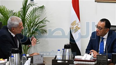 الحكومة: مشروع للتوسع في صيدليات إسعاف 24 بالمحافظات 