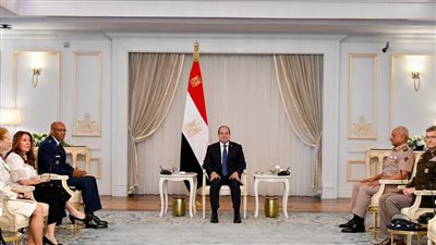 السيسى يبحث مع رئيس هيئة الأركان المشتركة الأمريكية التطورات الجارية بالشرق الأوسط