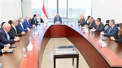 وزير الكهرباء يبحث زيادة التعاون مع «سيمنس» بمجالات تصنيع المهمات وخفض الفاقد