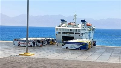 تداول 15 ألف طن و743 شاحنة بضائع بموانئ البحر الأحمر 