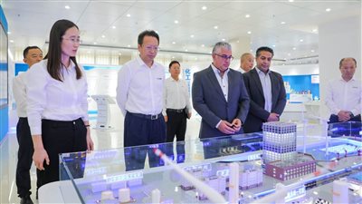 اقتصادية قناة السويس تبحث التعاون مع «بيفار» الصينية لإقامة مجمع للصناعات الكيماوية 