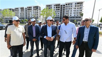 وزير الإسكان يتابع موقف تسليم وحدات «العلمين الجديدة» لحاجزيها
