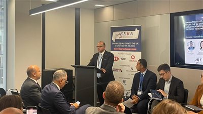 رئيس الرقابة المالية يستعرض جهود تطوير القطاع المالي غير المصرفي أمام المستثمرين بلندن