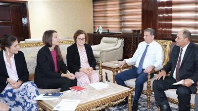 وزير الزراعة يبحث التعاون مع الوكالة الفرنسية للتنمية بمجال التقاوي وترشيد المياه