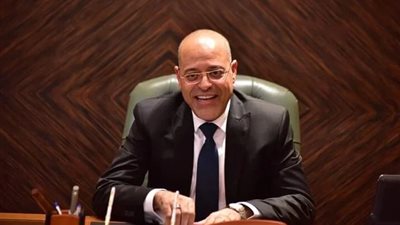 إلغاء نشاط 3 شركات إلحاق عمالة بالخارج لمخالفتهم أحكام القانون