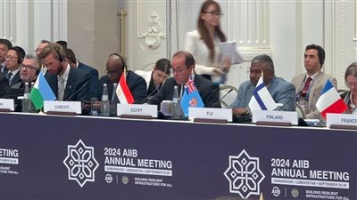 وزير المالية يطرح رؤية مصر لتدعيم استراتيجية البنك الآسيوي للاستثمار 