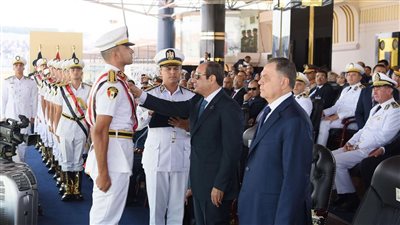 الرئيس السيسي يشهد الاحتفال بتخريج دفعة جديدة من طلبة كلية الشرطة