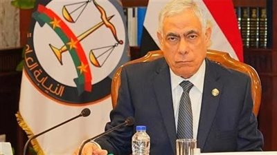 النائب العام يأمر بالتحقيق في واقعة تصادم قطارين بمحافظة المنيا