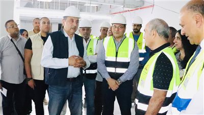 وزير قطاع الأعمال يتابع موقف تنفيذ المصانع الجديدة بشركة الدقهلية للغزل والنسيج 