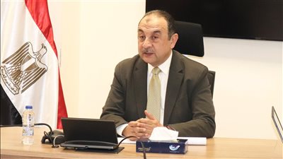 وزير قطاع الأعمال يتابع موقف مشروعات تطوير شركات الصناعات المعدنية