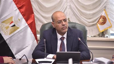 وزير العمل يوجه بسرعة صرف التعويضات للعمال ضحايا حادث الشرقية