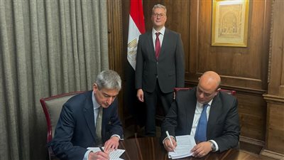 مصر توقع اتفاق إطاري مع «باريك جولد» للاستثمار في استغلال الذهب