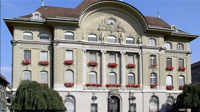 «المركزي» السويسري يخفض الفائدة 50 نقطة أساس إلى 0.50%