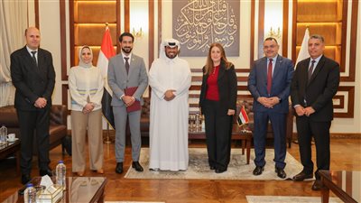 رئيس البريد تبحث سبل تعزيز التعاون بين مصر وقطر 